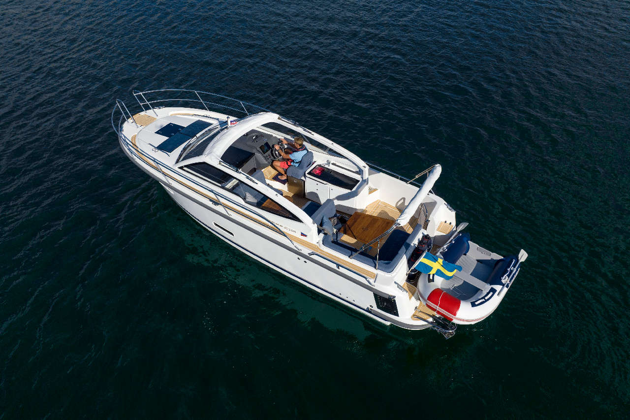 Nimbus 305 Drophead Lifestyle image 21